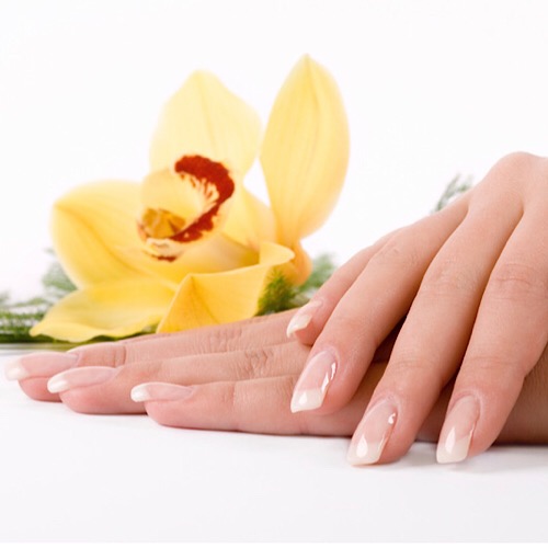 ESSENCE SPA AND NAILS - Spa Manicure